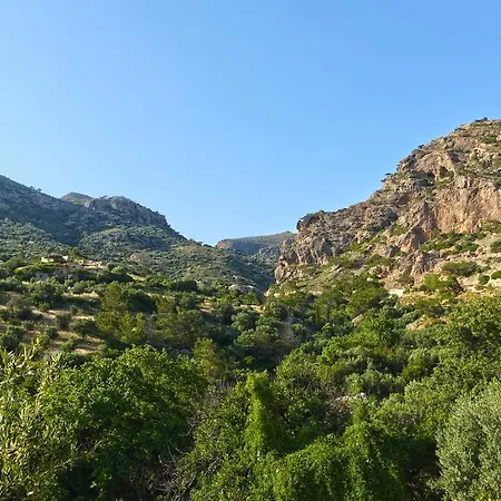 Aparthotel Aspros Potamos 2*