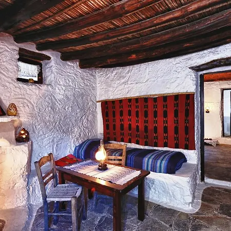 Aparthotel Aspros Potamos