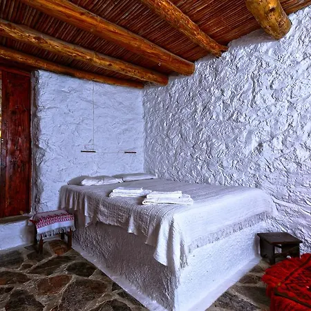 Aspros Potamos Aparthotel Makrýgialos